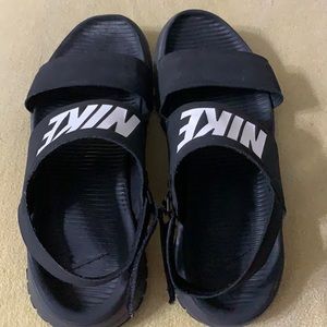 Nike Tanjun Sandals